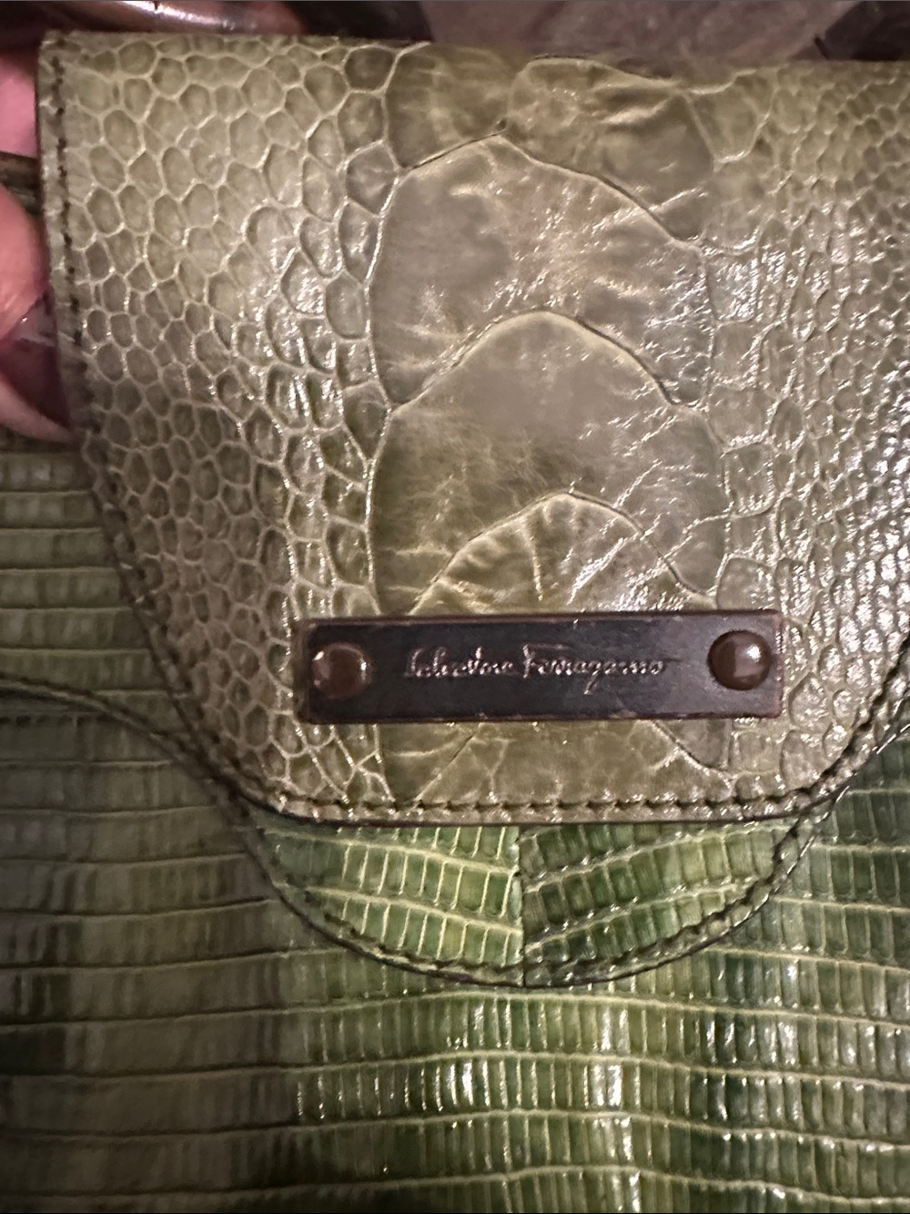 Salvatorre Ferragamo Green Embossed Leather Shoulder Bag - Picture 3 of 9
